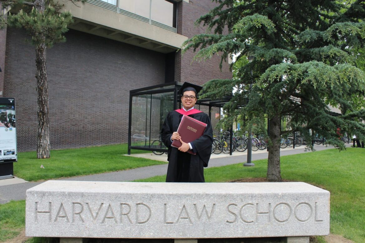 El mexicano que devela la identidad indígena en Harvard